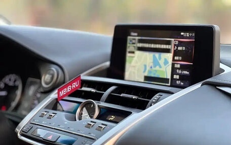 Lexus NX I, 2019 год, 2 300 000 рублей, 20 фотография