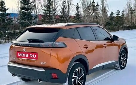 Peugeot 2008 II, 2022 год, 1 380 000 рублей, 4 фотография
