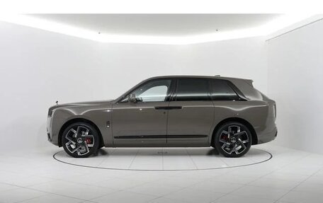 Rolls-Royce Cullinan, 2025 год, 58 000 000 рублей, 6 фотография