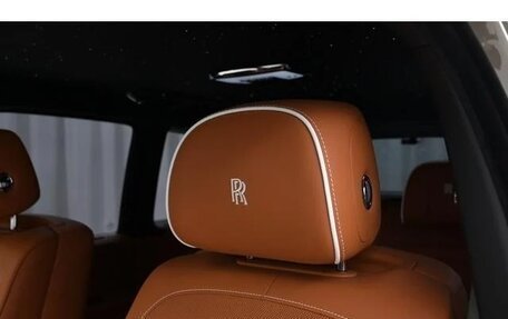 Rolls-Royce Cullinan, 2025 год, 58 000 000 рублей, 13 фотография