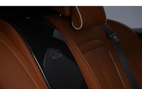 Rolls-Royce Cullinan, 2025 год, 58 000 000 рублей, 28 фотография