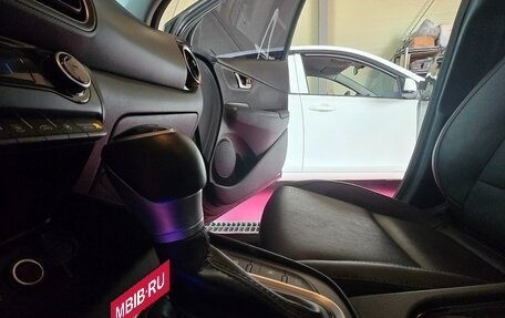 Hyundai Kona I, 2022 год, 1 635 000 рублей, 8 фотография