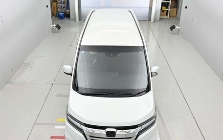 Honda Stepwgn IV, 2021 год, 1 820 000 рублей, 2 фотография