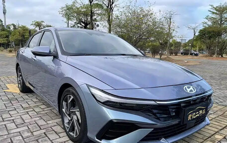 Hyundai Elantra, 2023 год, 1 410 000 рублей, 10 фотография