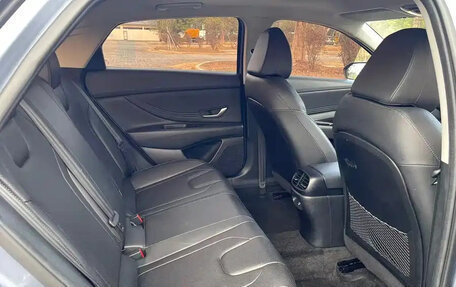 Hyundai Elantra, 2023 год, 1 410 000 рублей, 20 фотография