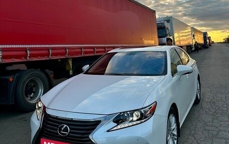 Lexus ES VII, 2015 год, 2 300 000 рублей, 1 фотография