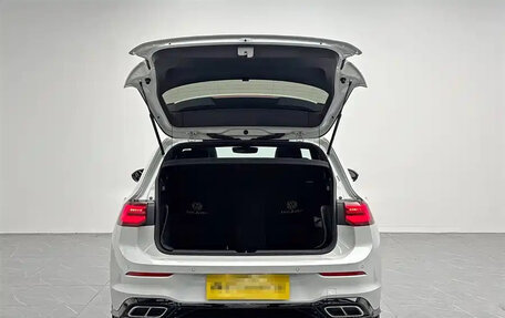 Volkswagen Golf VIII, 2024 год, 2 000 000 рублей, 12 фотография