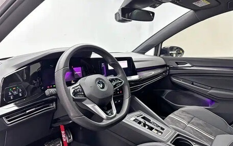 Volkswagen Golf VIII, 2024 год, 2 000 000 рублей, 13 фотография