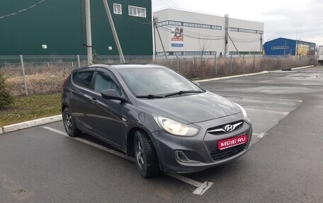 Hyundai Solaris II рестайлинг, 2012 год, 600 000 рублей, 1 фотография