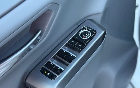 Toyota RAV4, 2025 год, 4 890 000 рублей, 11 фотография