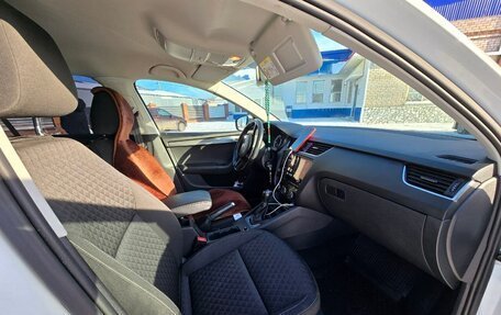 Skoda Octavia, 2017 год, 1 870 000 рублей, 10 фотография