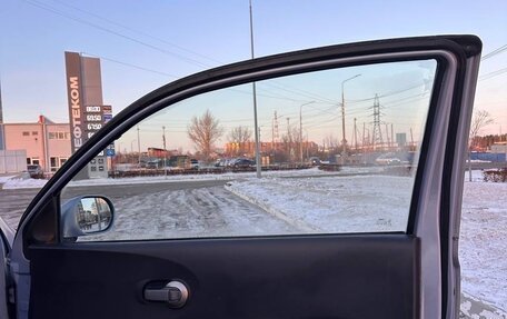 Nissan March III, 2002 год, 300 000 рублей, 7 фотография