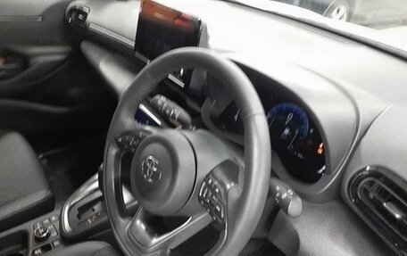 Toyota Yaris Cross, 2025 год, 2 222 000 рублей, 7 фотография