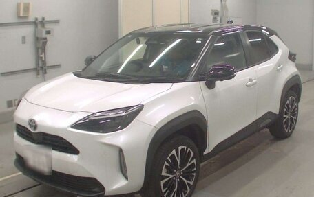 Toyota Yaris Cross, 2025 год, 2 222 000 рублей, 3 фотография
