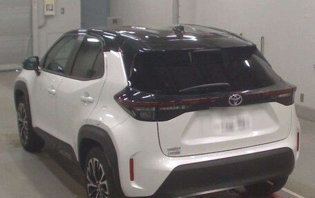 Toyota Yaris Cross, 2025 год, 2 222 000 рублей, 2 фотография