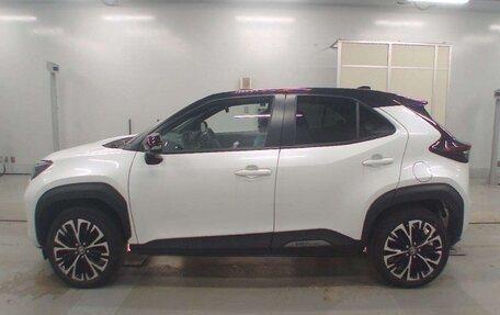 Toyota Yaris Cross, 2025 год, 2 222 000 рублей, 6 фотография