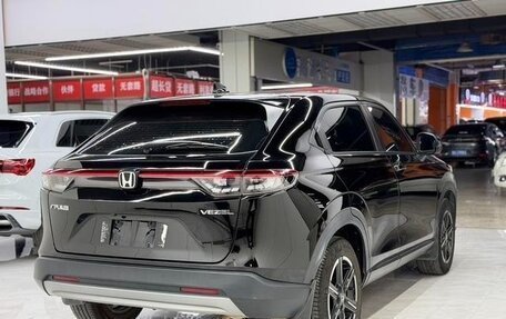 Honda Vezel, 2023 год, 1 550 000 рублей, 15 фотография