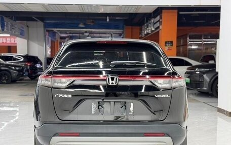 Honda Vezel, 2023 год, 1 550 000 рублей, 14 фотография