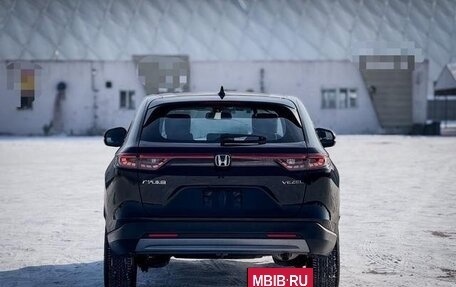 Honda Vezel, 2023 год, 1 600 000 рублей, 6 фотография