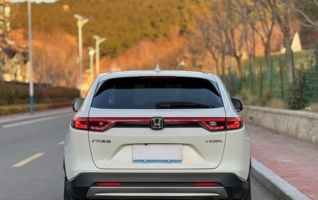 Honda Vezel, 2023 год, 1 610 000 рублей, 4 фотография
