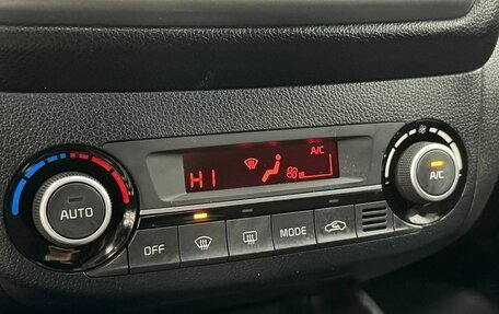 KIA Rio III рестайлинг, 2015 год, 800 000 рублей, 18 фотография