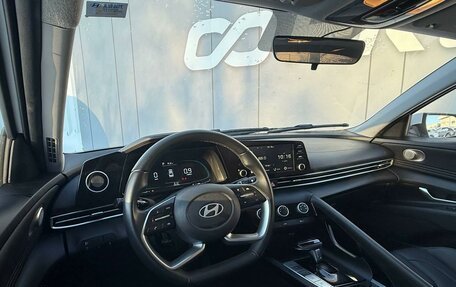 Hyundai Elantra, 2023 год, 1 889 000 рублей, 6 фотография