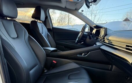 Hyundai Elantra, 2023 год, 1 889 000 рублей, 8 фотография