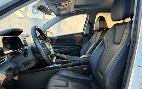 Hyundai Elantra, 2023 год, 1 889 000 рублей, 10 фотография