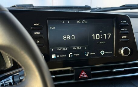 Hyundai Elantra, 2023 год, 1 889 000 рублей, 17 фотография