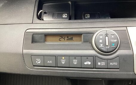 Honda Freed I, 2010 год, 893 000 рублей, 9 фотография