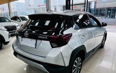 Toyota Yaris XP150 рестайлинг, 2023 год, 1 200 000 рублей, 4 фотография