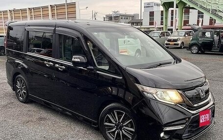 Honda Stepwgn IV, 2017 год, 1 630 000 рублей, 1 фотография