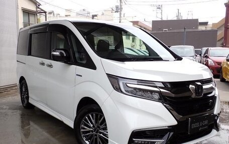 Honda Stepwgn IV, 2017 год, 1 783 000 рублей, 7 фотография
