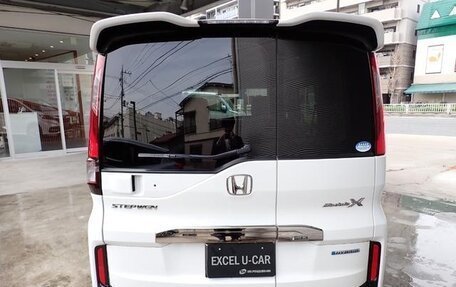 Honda Stepwgn IV, 2017 год, 1 783 000 рублей, 15 фотография