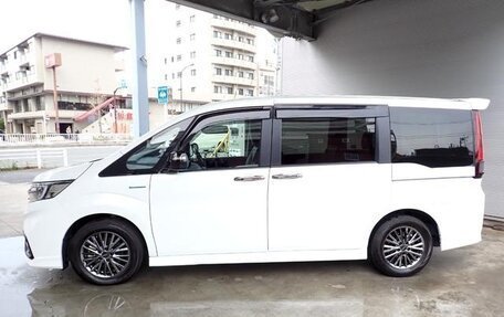 Honda Stepwgn IV, 2017 год, 1 783 000 рублей, 25 фотография