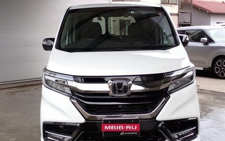 Honda Stepwgn IV, 2017 год, 1 783 000 рублей, 13 фотография