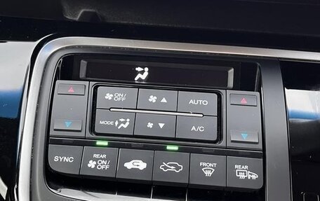 Honda Stepwgn IV, 2017 год, 1 630 000 рублей, 10 фотография