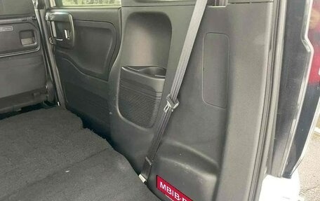 Honda N-BOX II, 2022 год, 885 000 рублей, 40 фотография