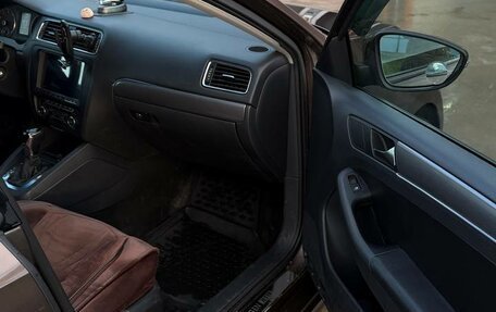 Volkswagen Jetta VI, 2011 год, 1 200 000 рублей, 9 фотография