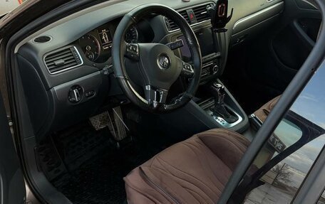 Volkswagen Jetta VI, 2011 год, 1 200 000 рублей, 4 фотография