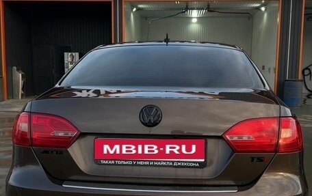 Volkswagen Jetta VI, 2011 год, 1 200 000 рублей, 3 фотография