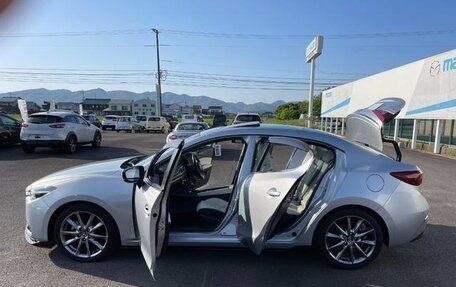 Mazda Axela, 2015 год, 1 043 000 рублей, 27 фотография