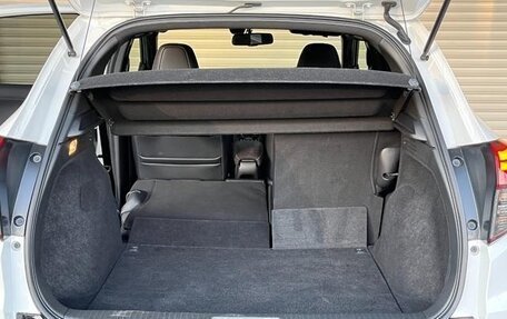 Honda Vezel, 2017 год, 1 538 000 рублей, 13 фотография