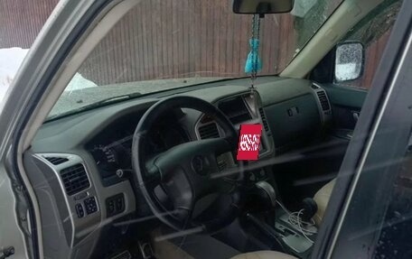 Mitsubishi Pajero III рестайлинг, 2003 год, 900 000 рублей, 8 фотография