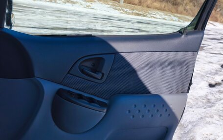 Toyota FunCargo, 2001 год, 290 000 рублей, 4 фотография