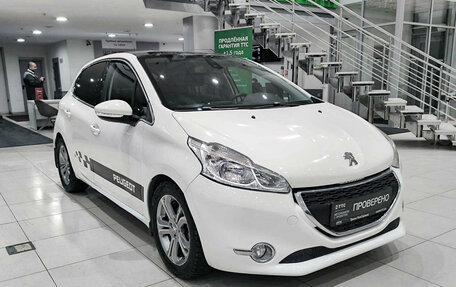 Peugeot 208 II, 2013 год, 680 000 рублей, 3 фотография