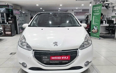Peugeot 208 II, 2013 год, 680 000 рублей, 2 фотография