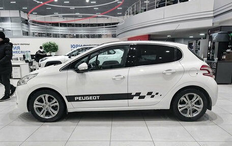 Peugeot 208 II, 2013 год, 680 000 рублей, 8 фотография