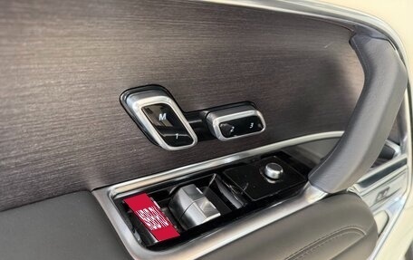 Land Rover Range Rover IV рестайлинг, 2024 год, 24 700 000 рублей, 13 фотография