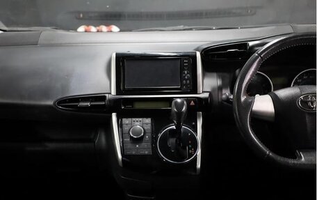 Toyota Wish II, 2013 год, 1 273 000 рублей, 22 фотография